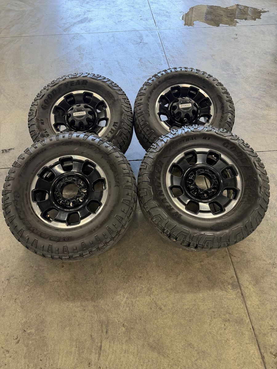 2026 ford f350 tremor OEM 18in wheels/ 285/75/18 tires