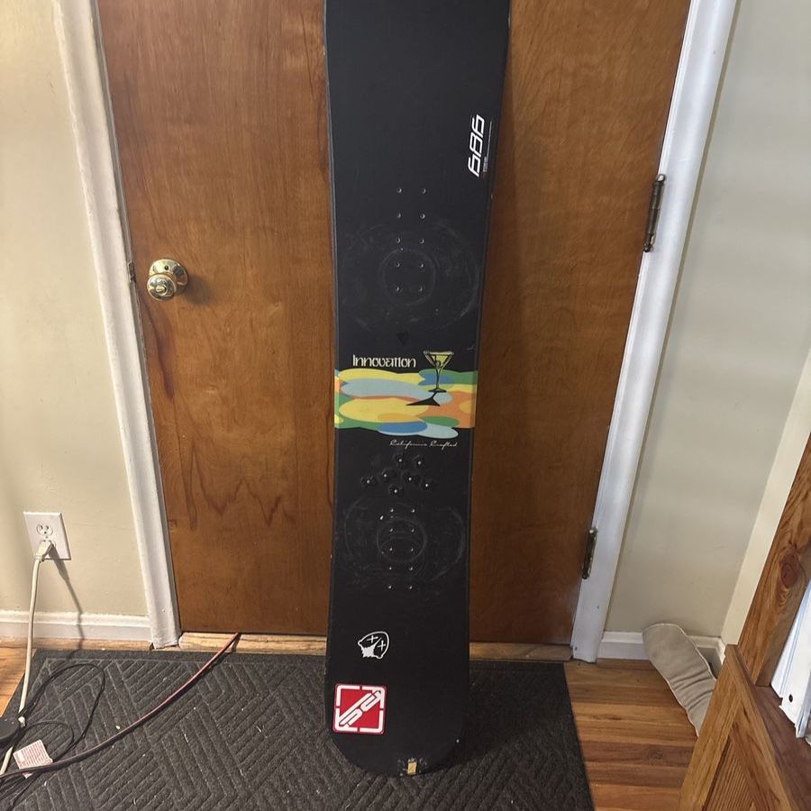 Innovation 686 Snowboard - 153cm Twin Tip, Is not waxed