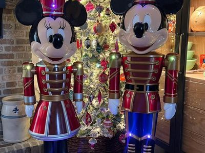Disney 5Ft HOLIDAY MICKEY & MINNIE MOUSE NUTCRACKER from Home Depot - NIB