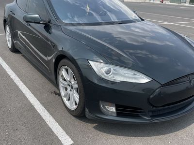 2013 Tesla Model S P85