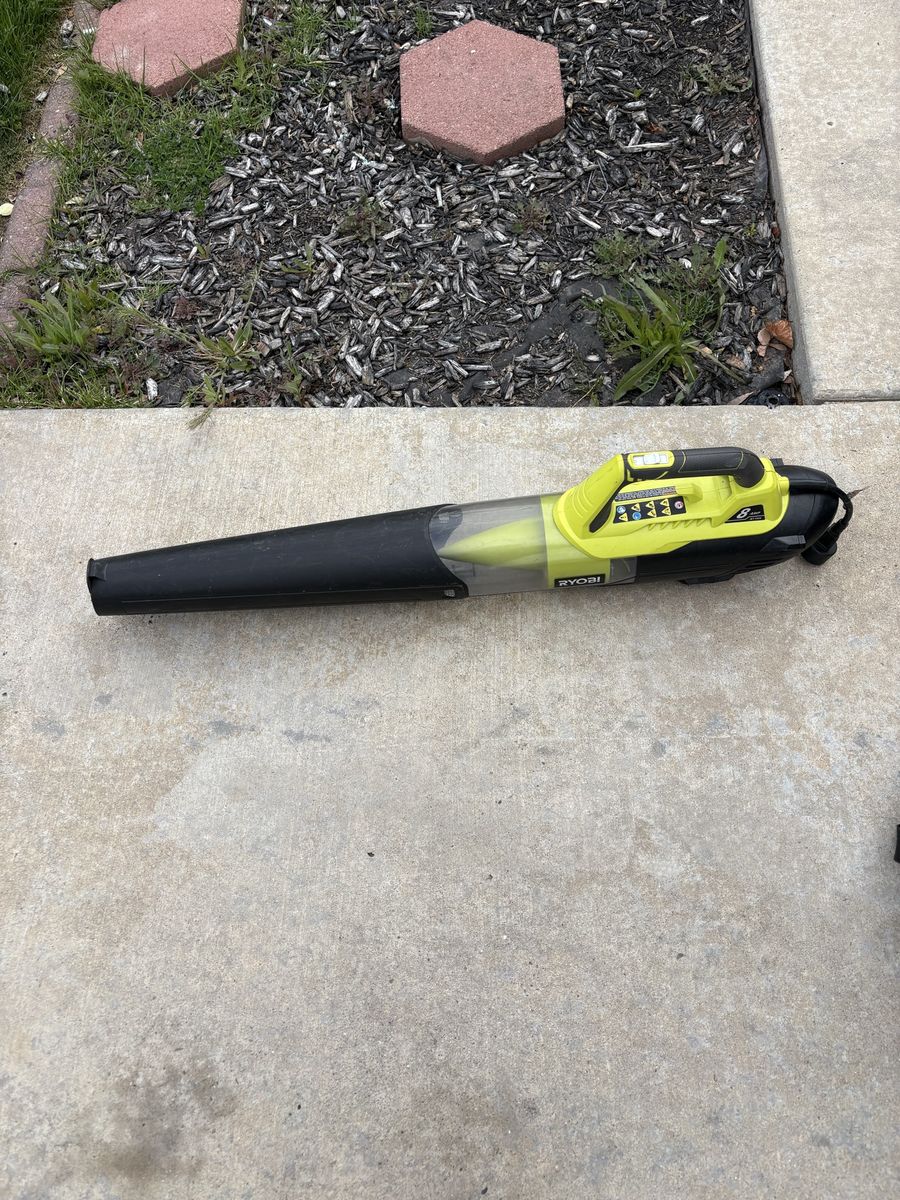 Leaf Blower