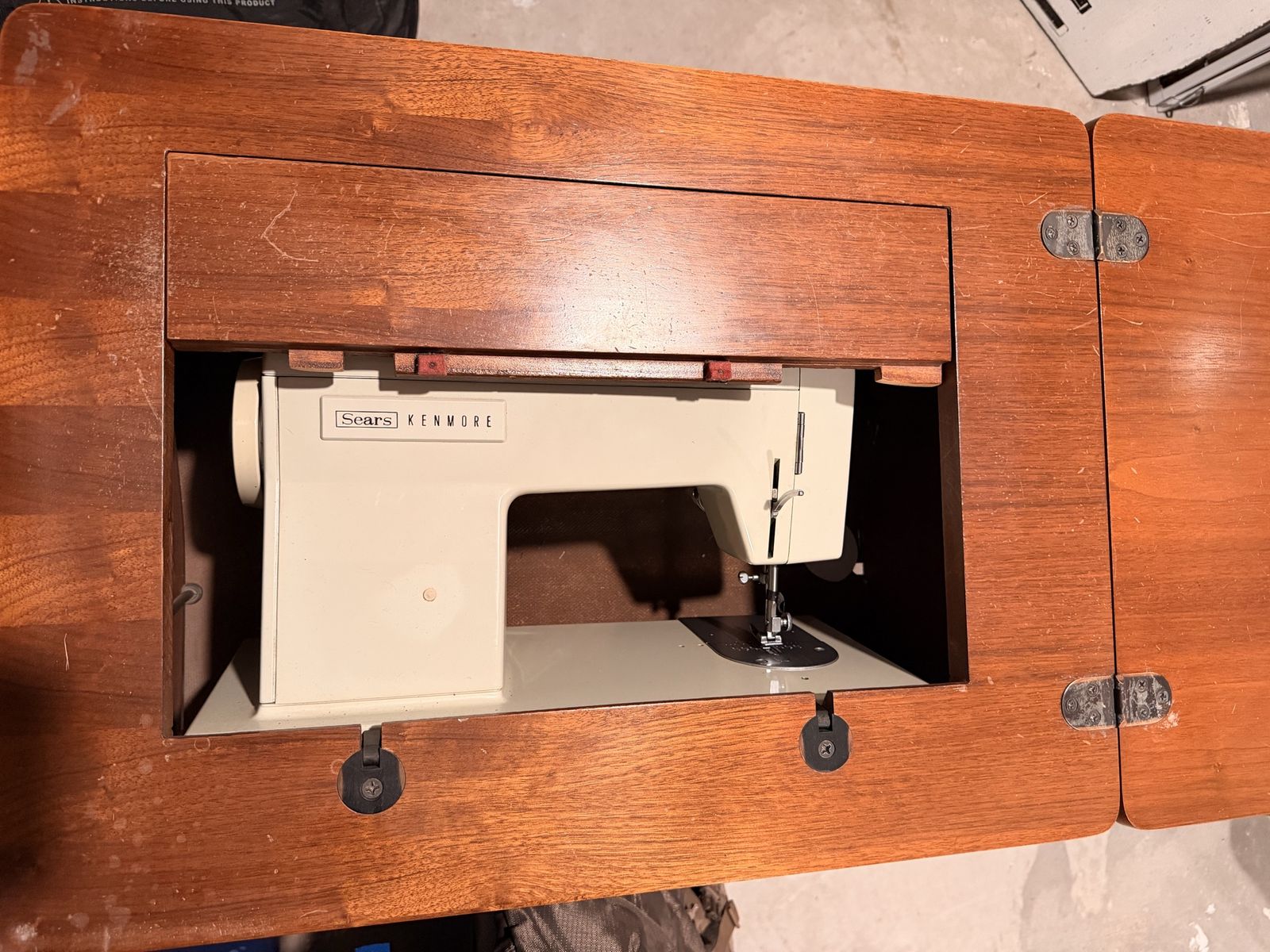 Main image 4