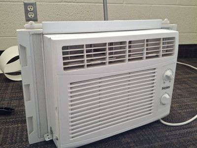 Haier Window Air Conditioner, Compact White AC Unit, Adjustable Controls