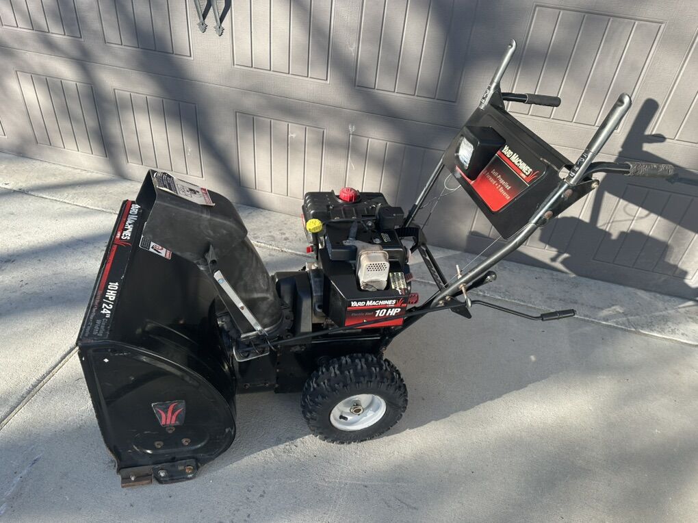 Yard Machines 10 HP 24” Snow Blower