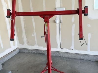 Red Heavy Duty Drywall Panel Hoist Lift with Rolling Casters