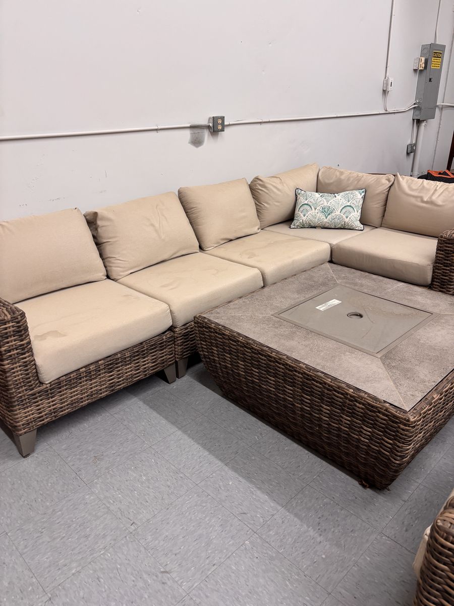 Outdoor Patio Wicker Sectional Sofa Set w/ Fire Pit Table