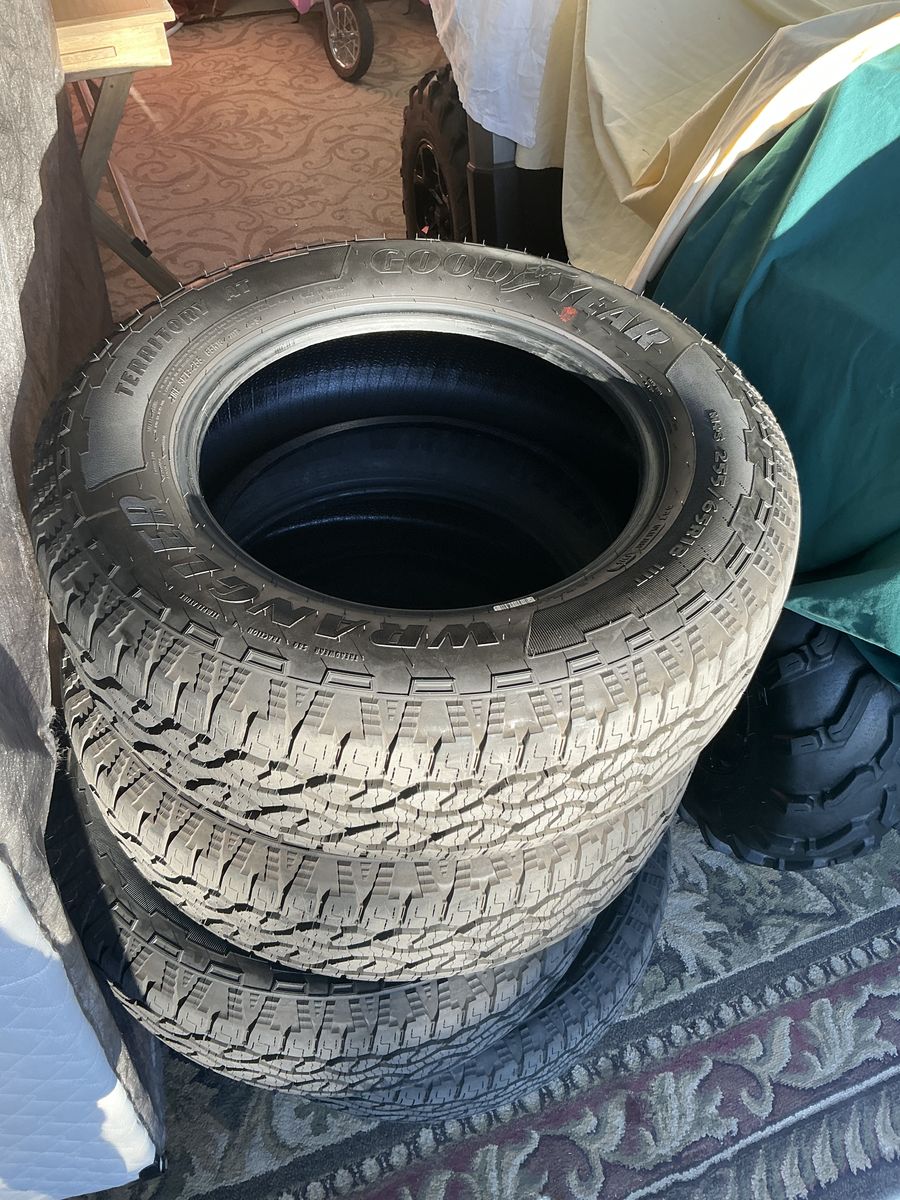 Goodyear Wrangler Territory AT