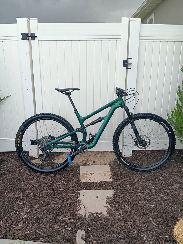 2022 cannondale habit carbon medium