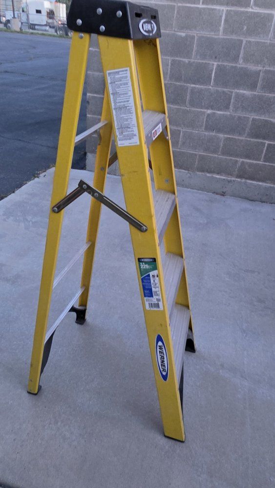 small 5 ft ladder
