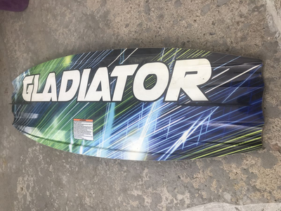 Gladiator Junior matrix 124 Wakeboard 124 cm WATER TIGHT AND READY TO USE