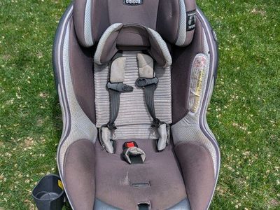 Chicco convertible car seat