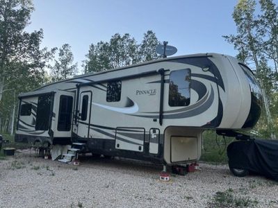 2017 Jayco Pinacle 36 Foot Luxury RV
