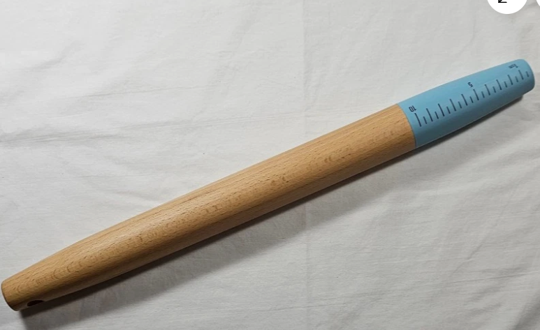 Pampered Chef 17" Beechwood Tapered French Style Blue Rolling Pin