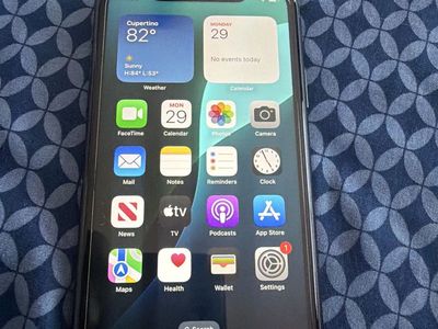 Apple iPhone XR