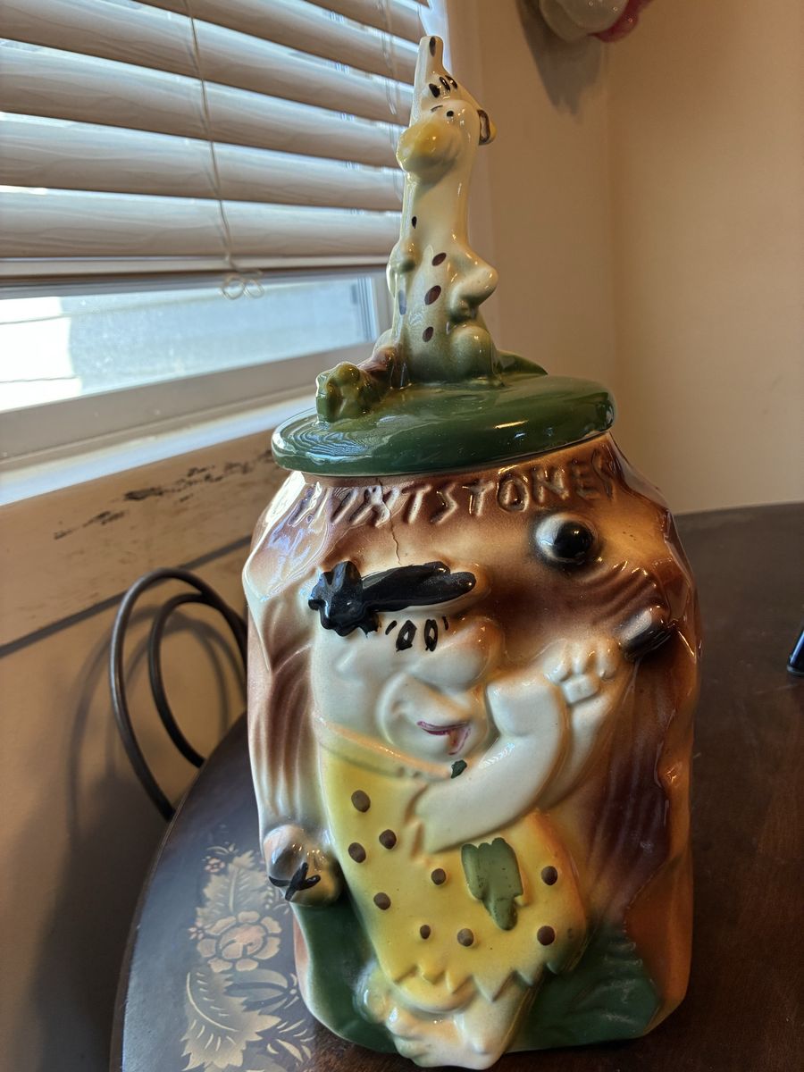 Main image 4