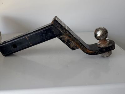 Hitch mount rise 6” w ball