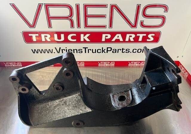 International 9200i Spring Hanger