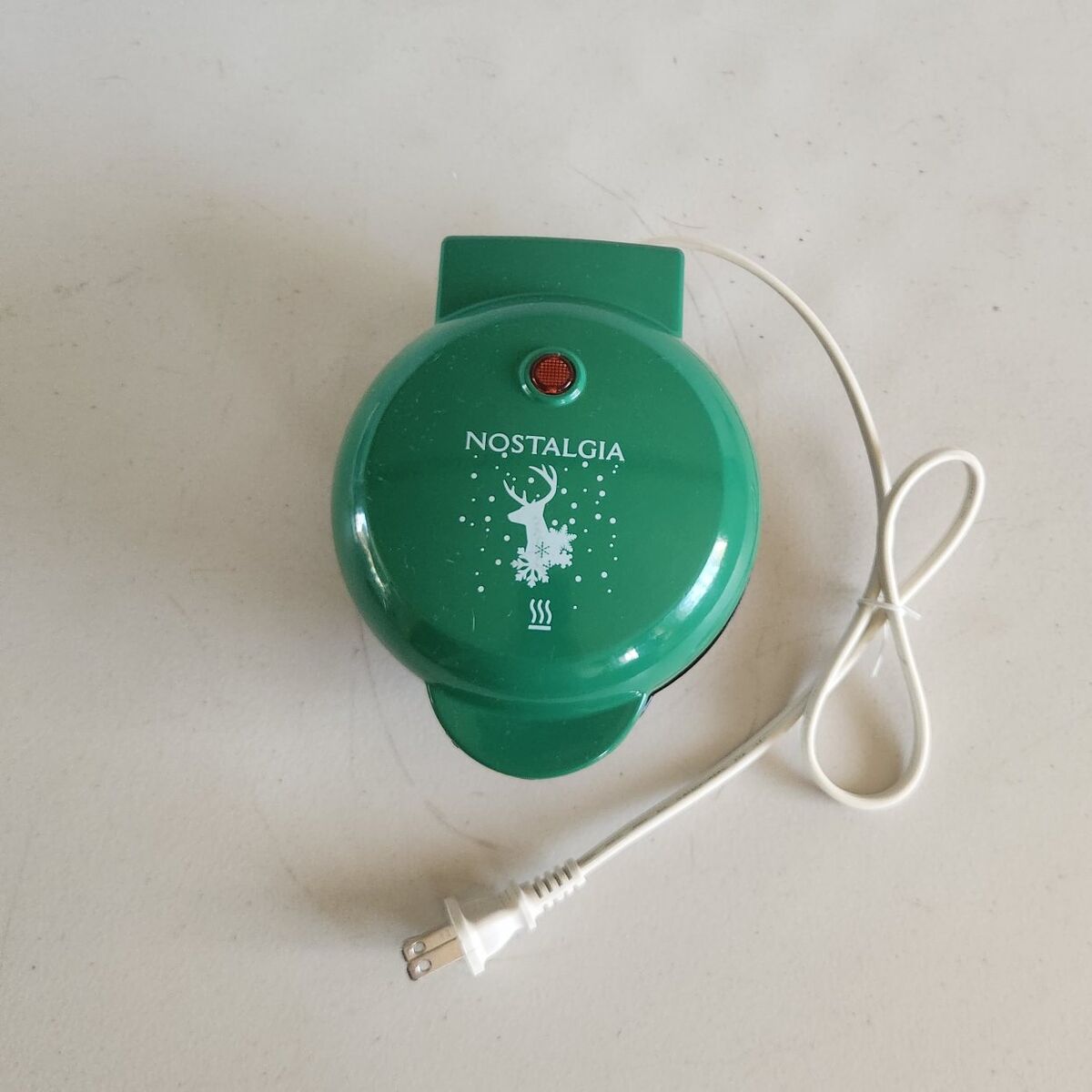 Mini Nostalgia Waffle Maker