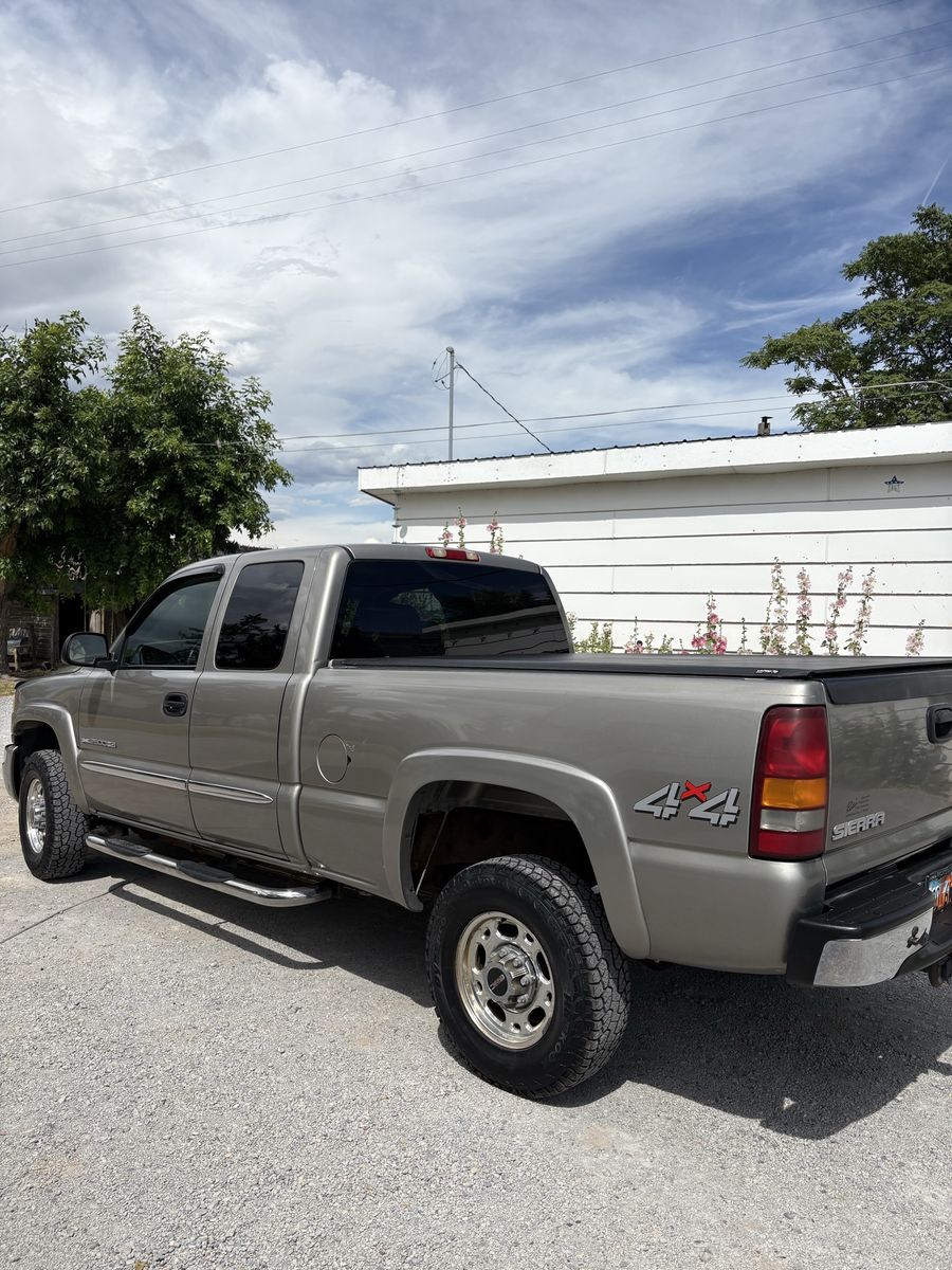 2003 GMC 2500 SLE