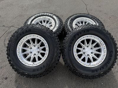 New LT285/70r17 Goodyear Silver Arena 6x135 Ford 6