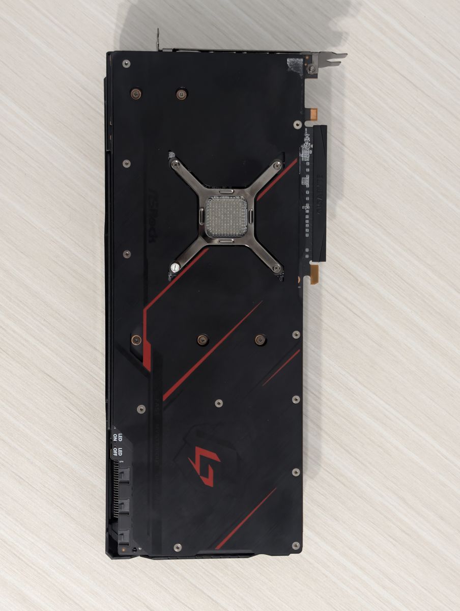 Main image 3