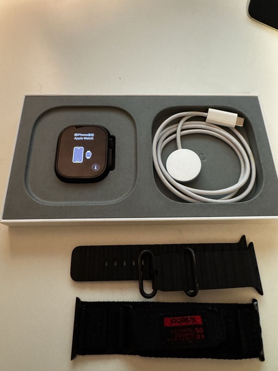 Apple Watch Ultra 2 49MM Black Titanium