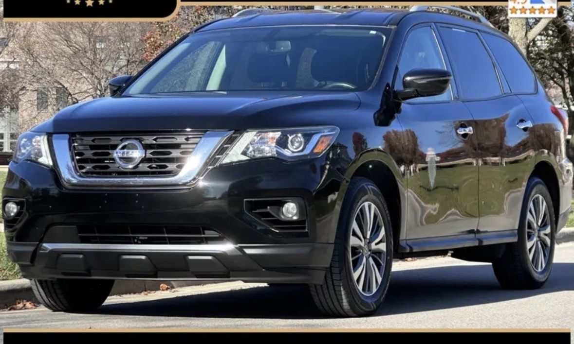 2017 Nissan Pathfinder SL