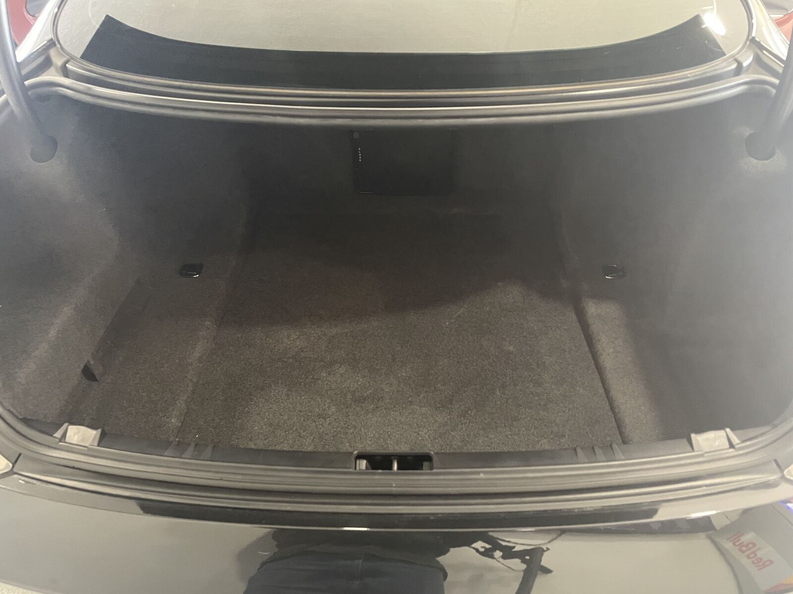 Main image 6