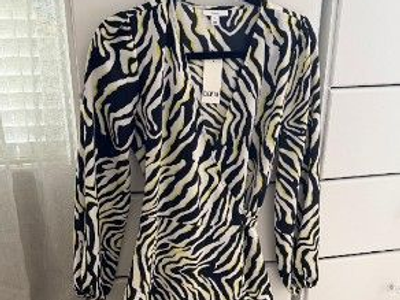 Women’s Wrap Dress Animal Print Size S NEW Bar III