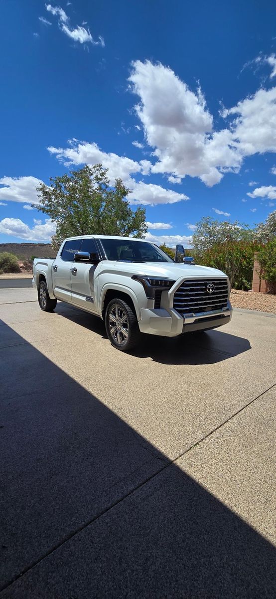 2022 Toyota Tundra Capstone HV