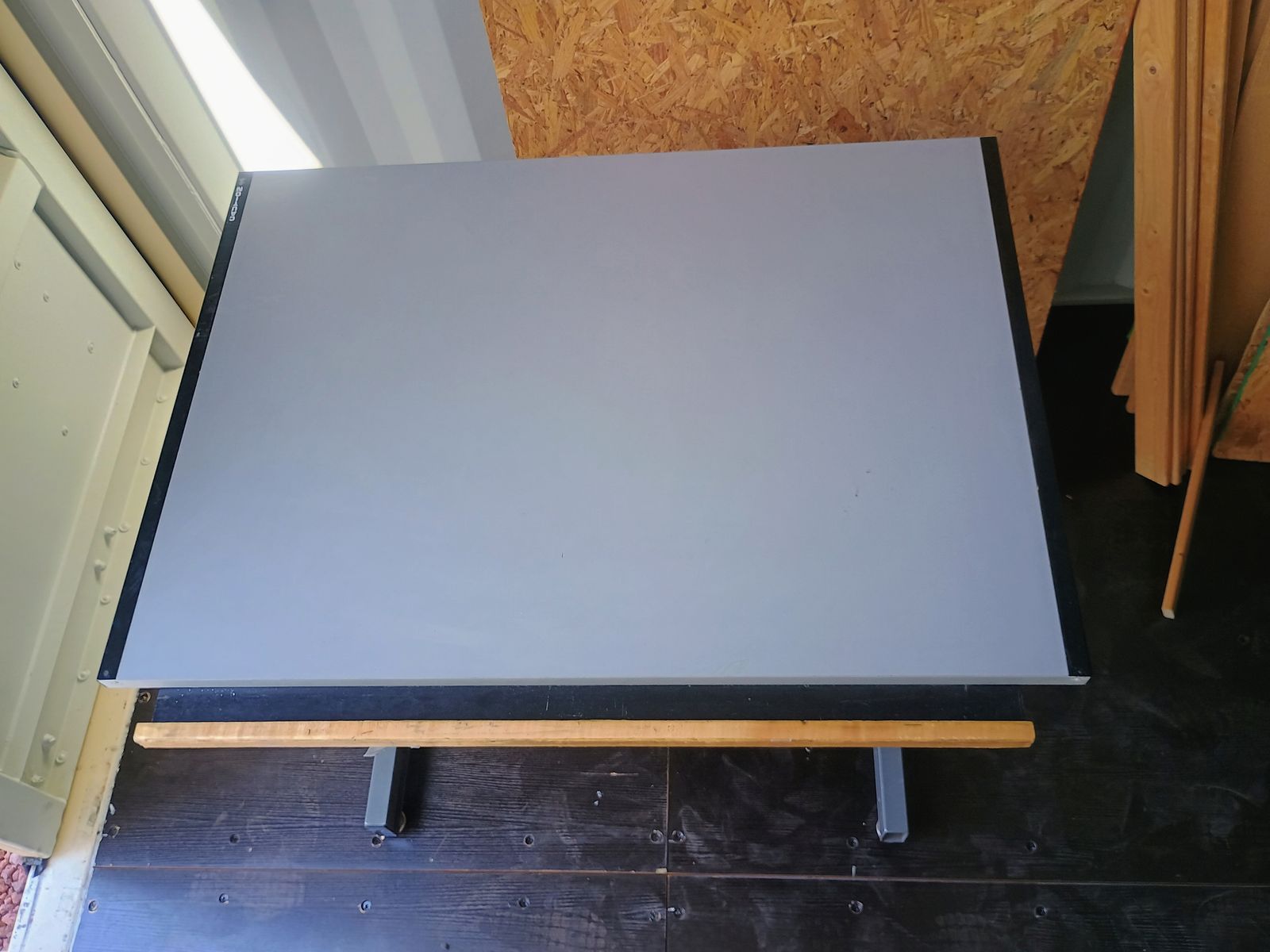 Tilting Drafting or Art Table Desk
