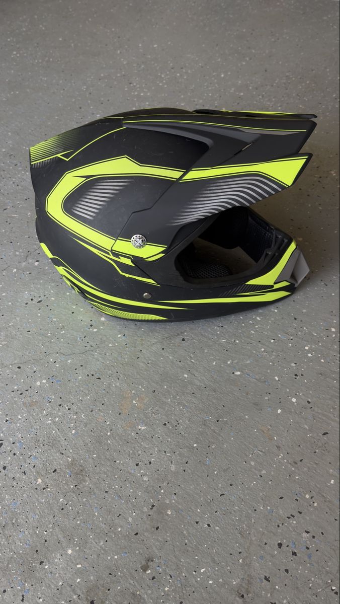 Main image 4