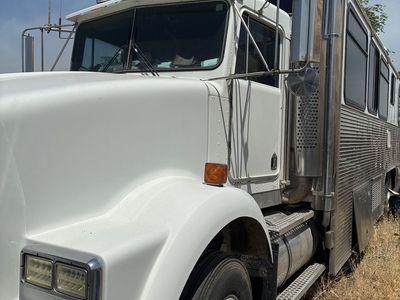 87 Kenworth T800 Truck with RV