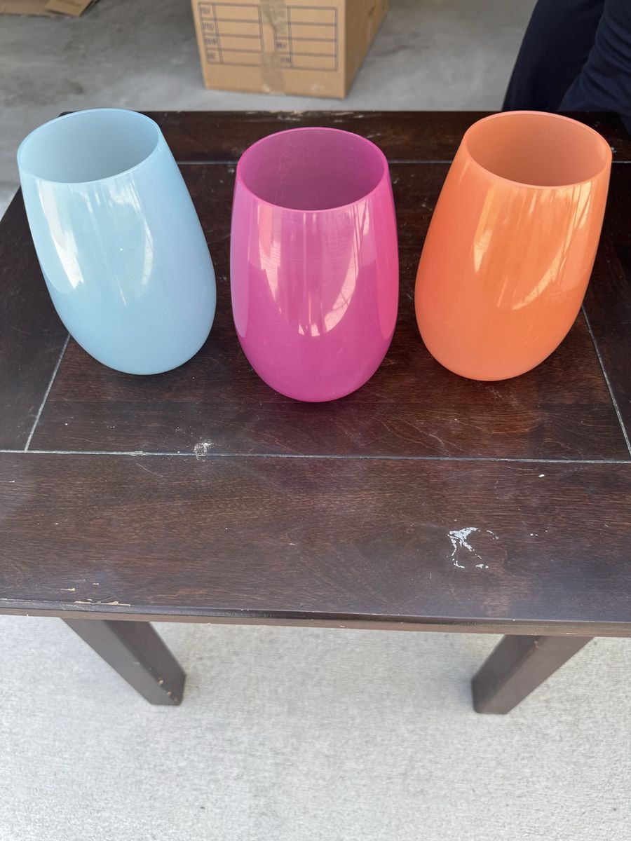 Set of 3 Colorful Silicone Stemless Wine Glasses (Blue, Pink, Orange)