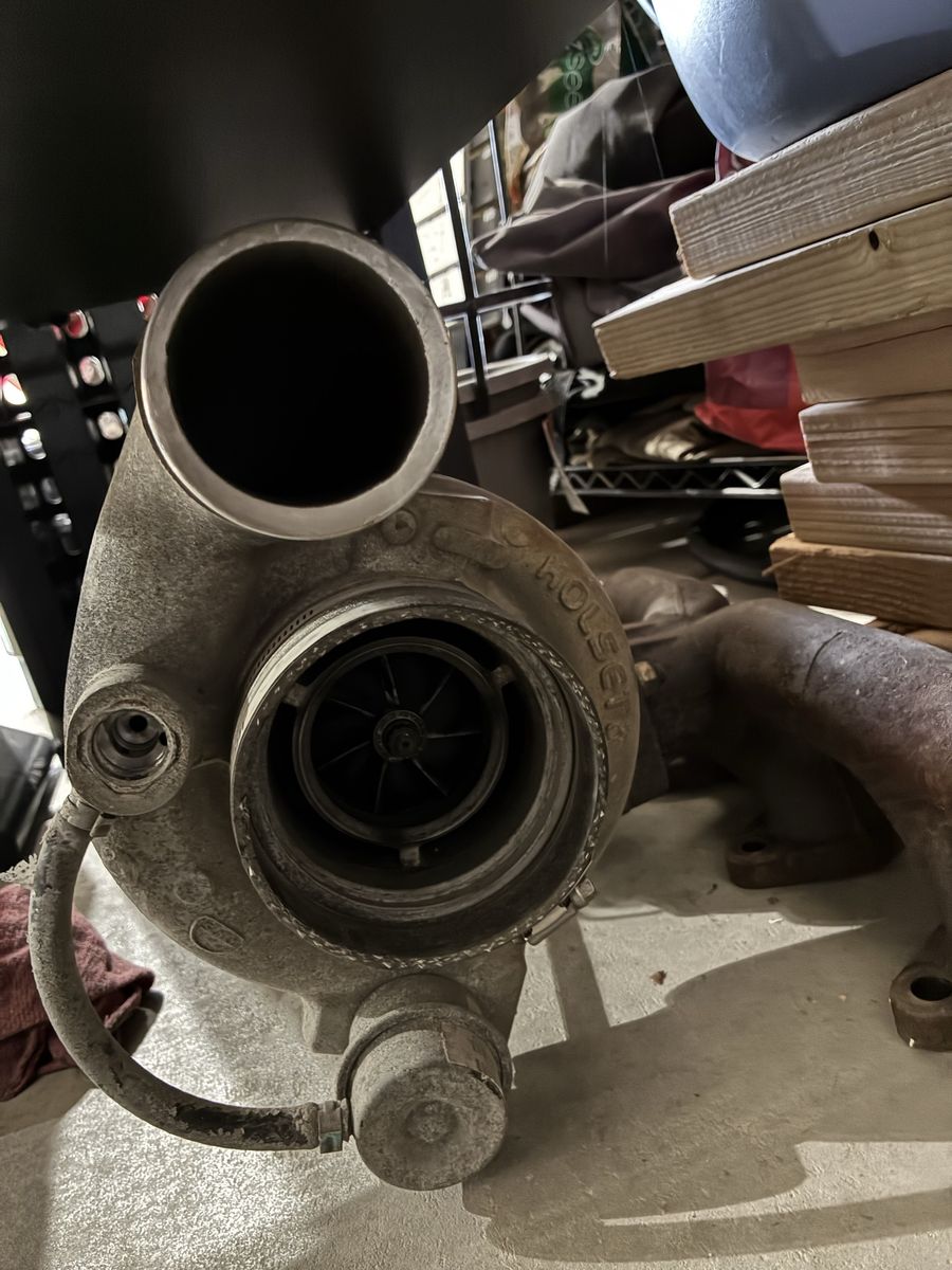 06 Cummins Holset HE351CW turbo & manifold