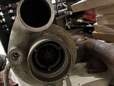 06 Cummins Holset HE351CW turbo & manifold