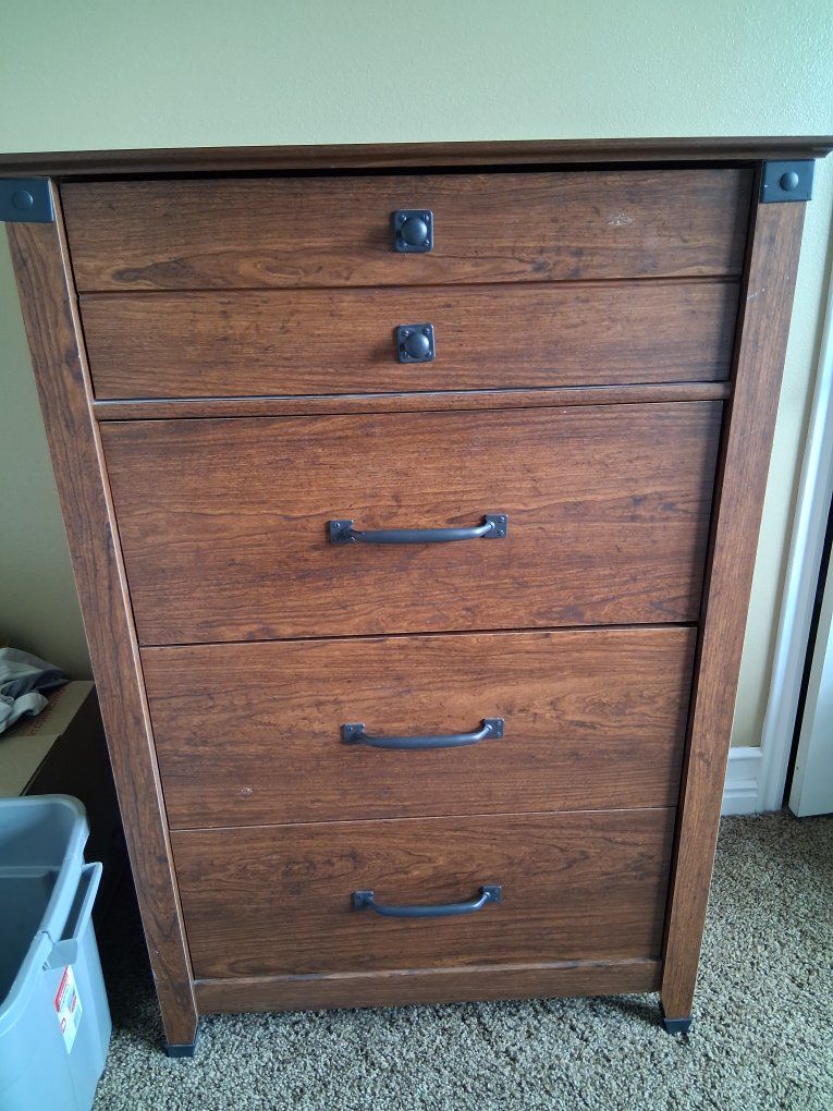Wooden 4-Drawer Dresser/Chest of Drawers with Metal Accents - Brown Finish, Good Condition