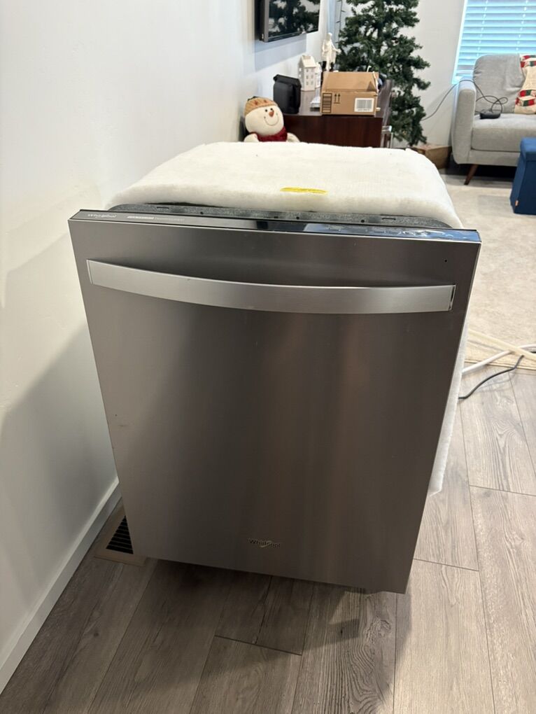 Whirlpool Dishwasher