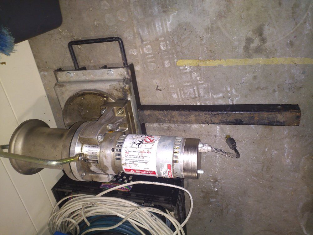 Capstan Hoist_ AB Chance model C308-1170