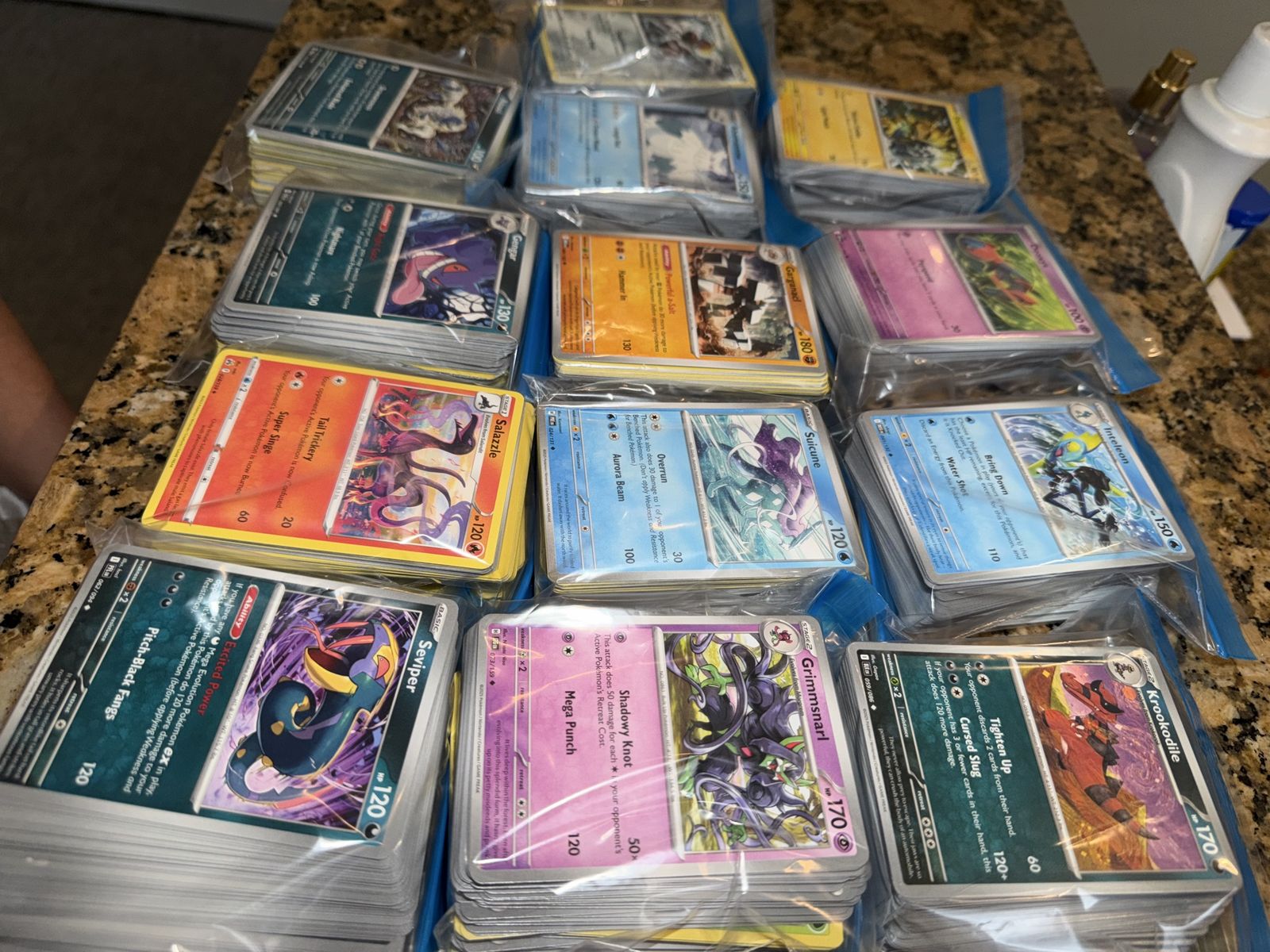 100 Pokemon Cards!