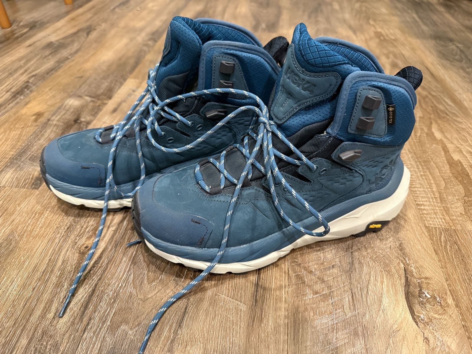 Hoka Kaha 2 GoreTex (water proof) Hiking Boots. Women's US 8.5