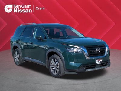 2023 Nissan Pathfinder SL