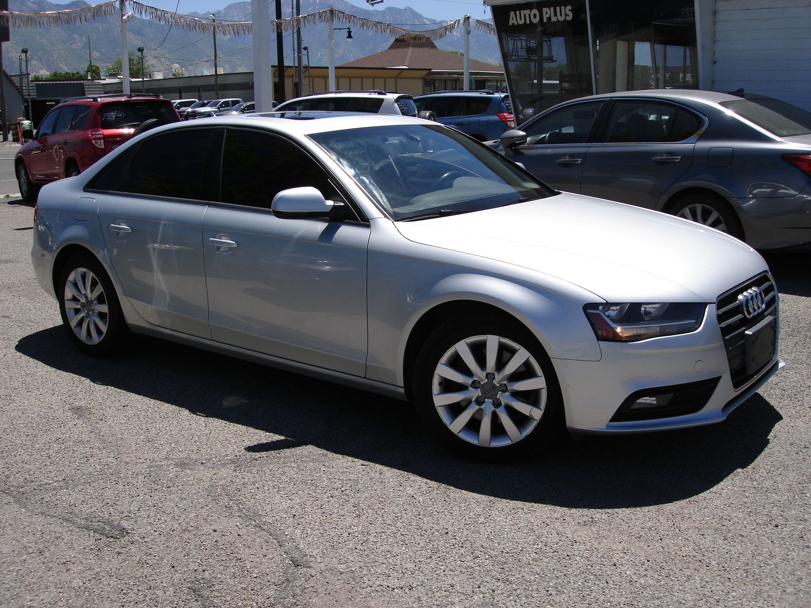 2014 Audi A4 2.0T quattro Premium