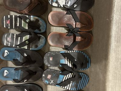 Men's Quiksilver & American Eagle Flip Flop Sandals Size 9 Lot of 7 Pairs