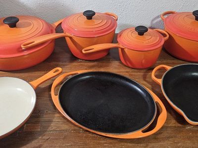 Le Creuset Enameled Cast Iron Lot Flame Orange