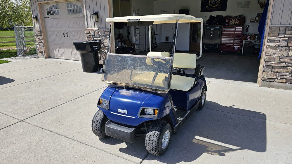 2001 Yamaha golf cart