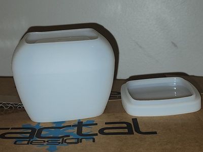 Silicone Resin Mold Container with Lid Crafting Tool