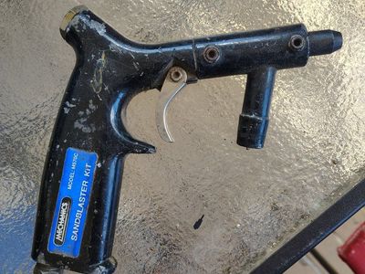Mechanics M570C Sandblaster - Used