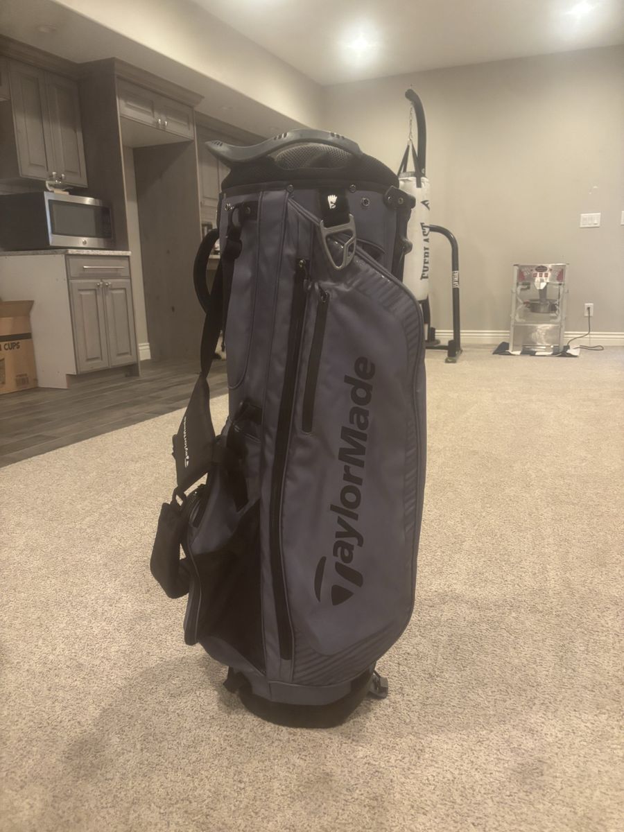 Taylormade golf bag