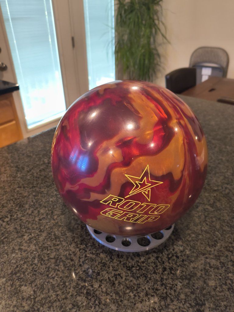 Roto Grip Ultimate Wrecker 13 lb Bowling Ball -  Excellent Condition